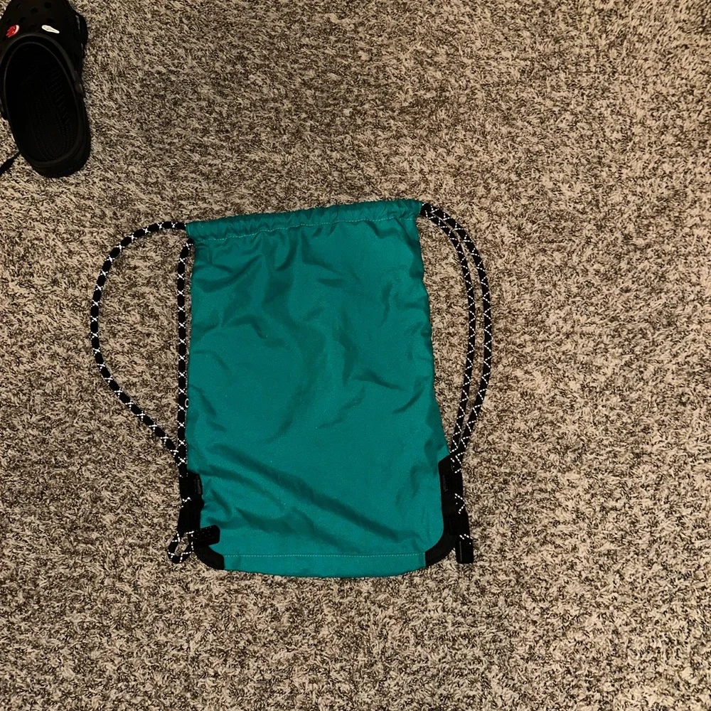 Drawstring Oakley bag - Picture 2 of 7